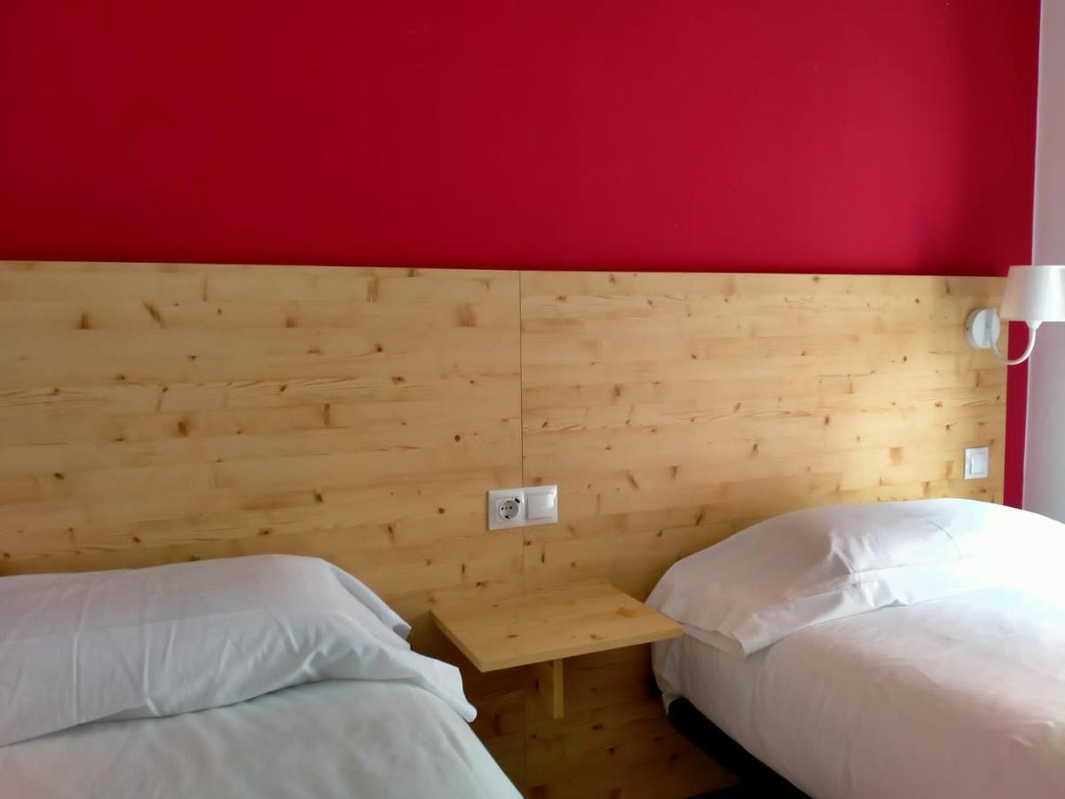 Hostal Meson De Paco Carinena Exterior photo